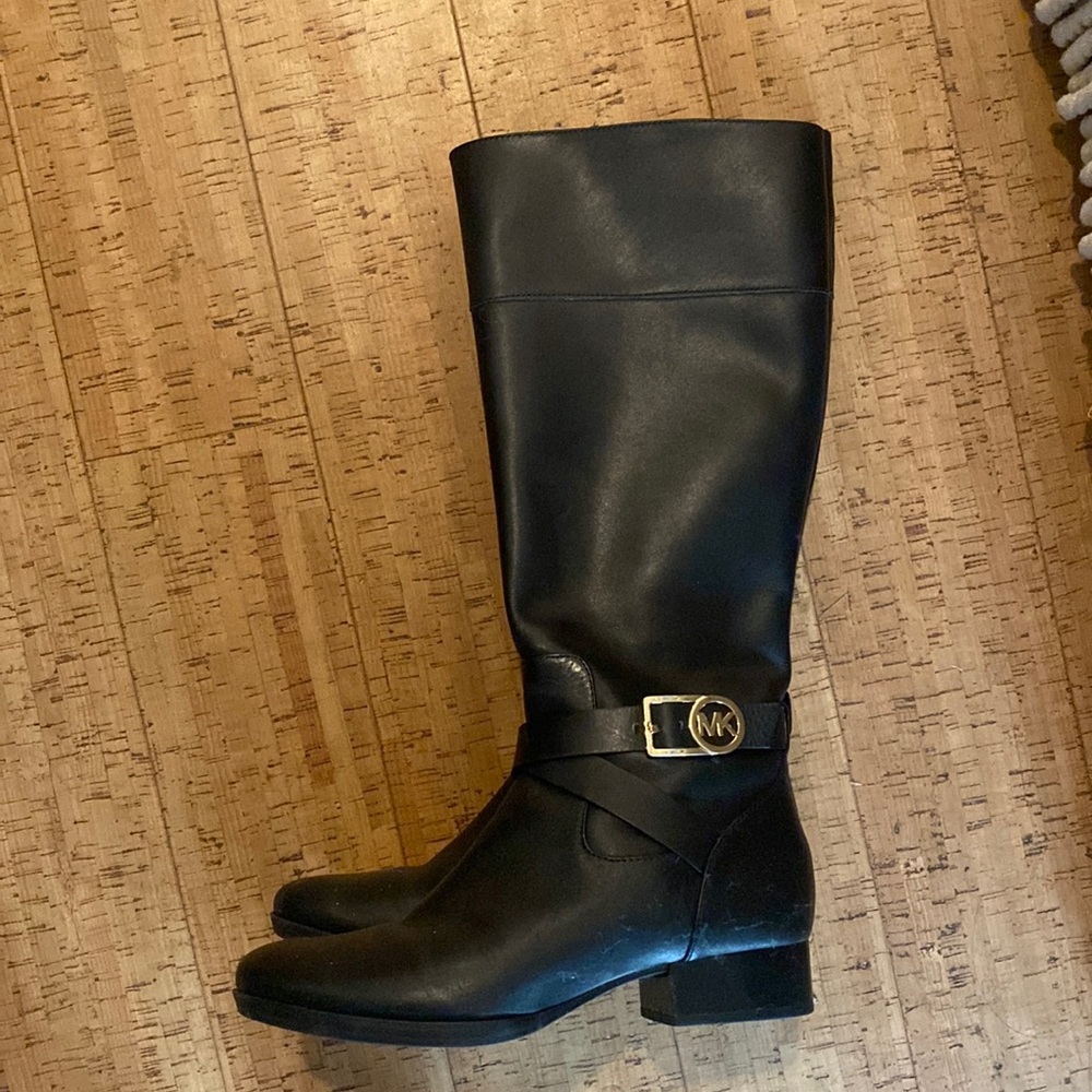 Michael Kors black boots! Worn maybe 3 times! Size 7.5
